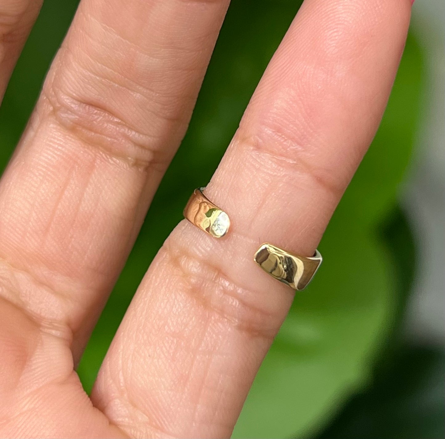 1134- 14K Adjustable Sexy Toe Ring W.G