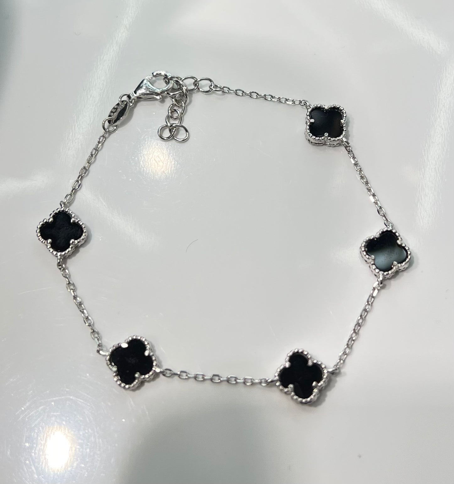 S789- NEW .925 Sterling Silver Black Trebol Bracelet (7.6mm) W.G