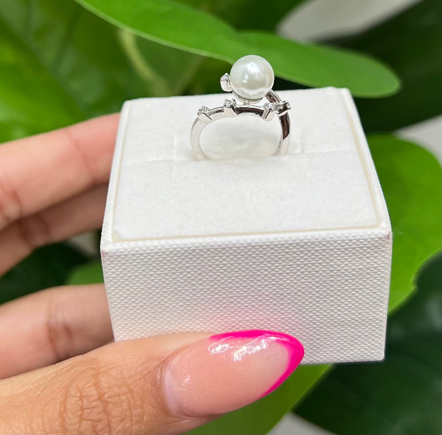 S795- NEW .925 Imitation White Pearl Fashion Ring W.G