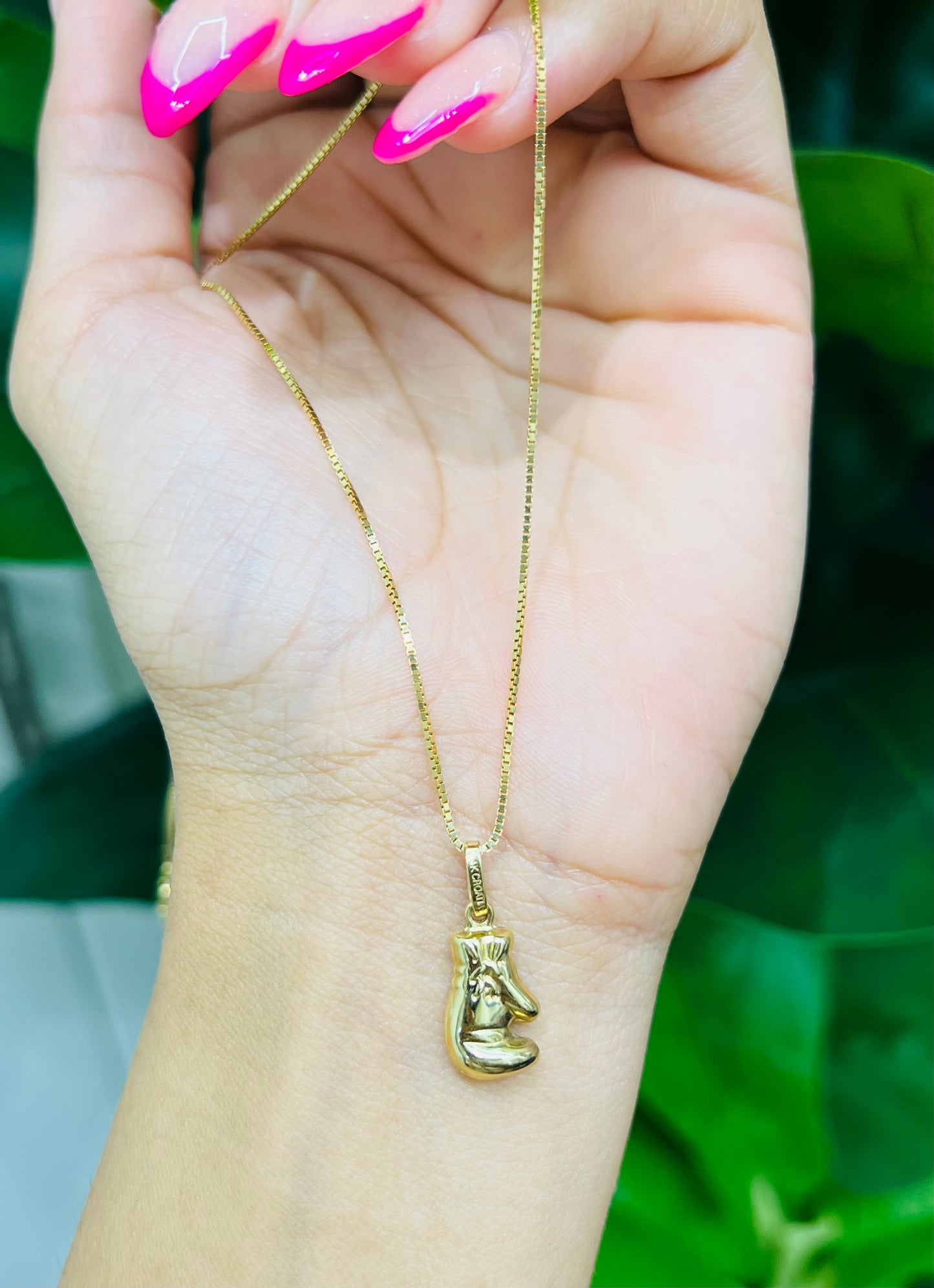 460- NEW 14K Single Hollow Boxing Glove Pendant W.G