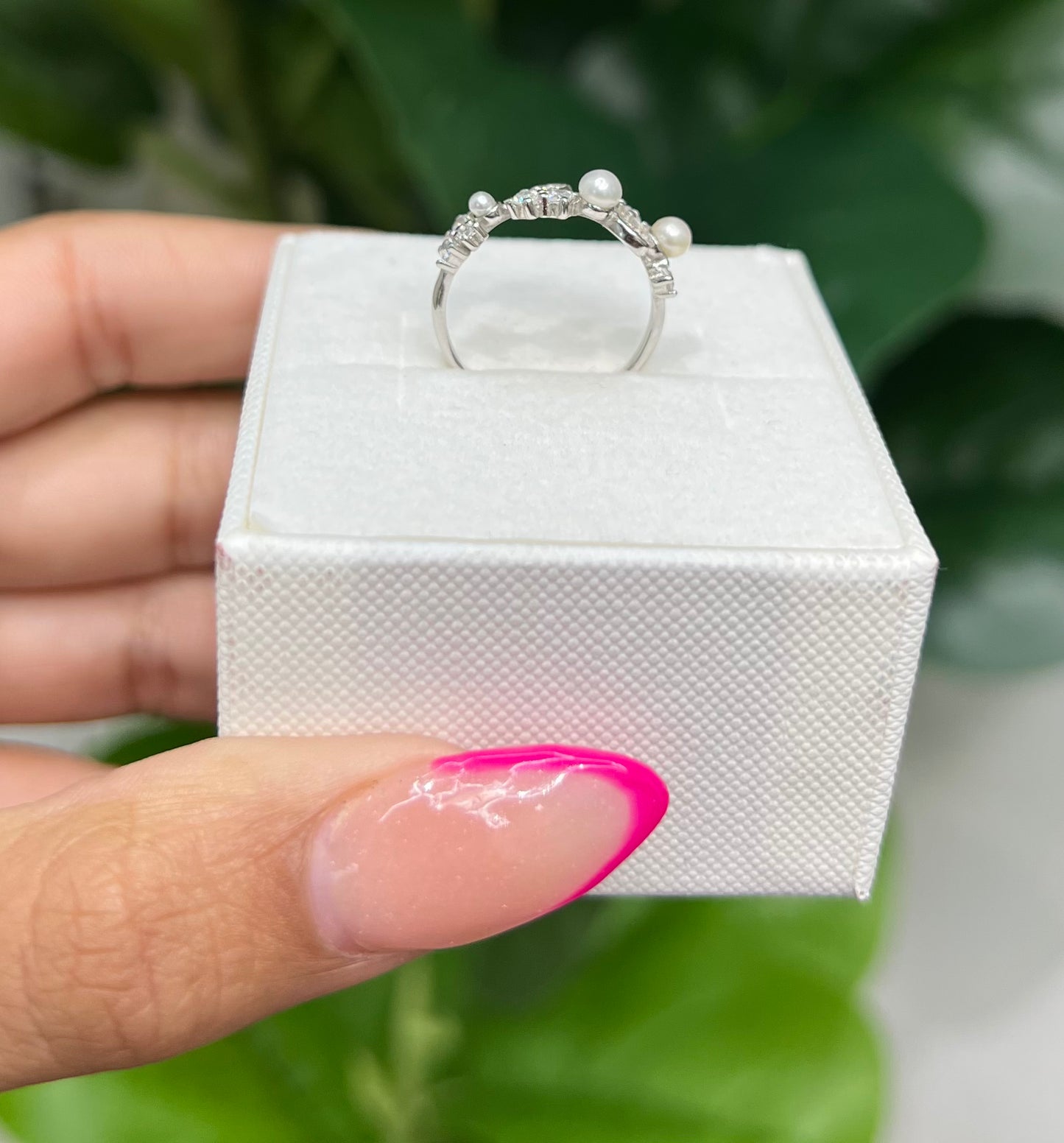 S762- NEW .925 Sterling Silver Pearl Imitation Women's Ring W.G