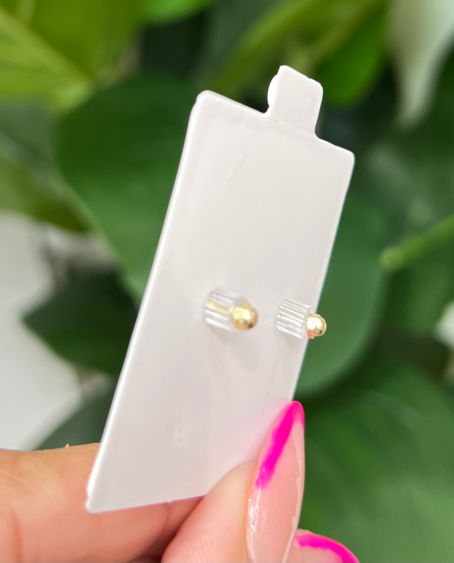 1141- NEW 14K Small Stitch Stud Earrings W.G
