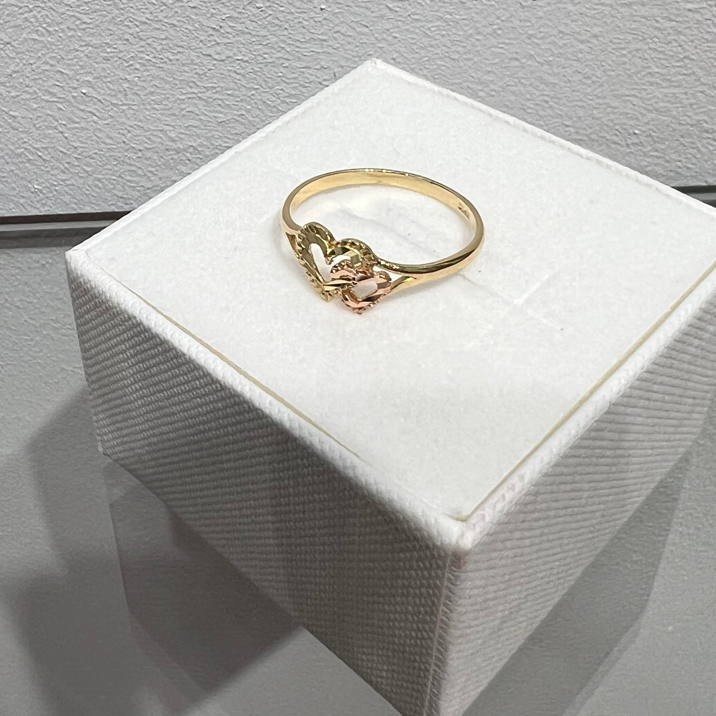 868- NEW 14K Gold Double Hearts Ring (W.G)