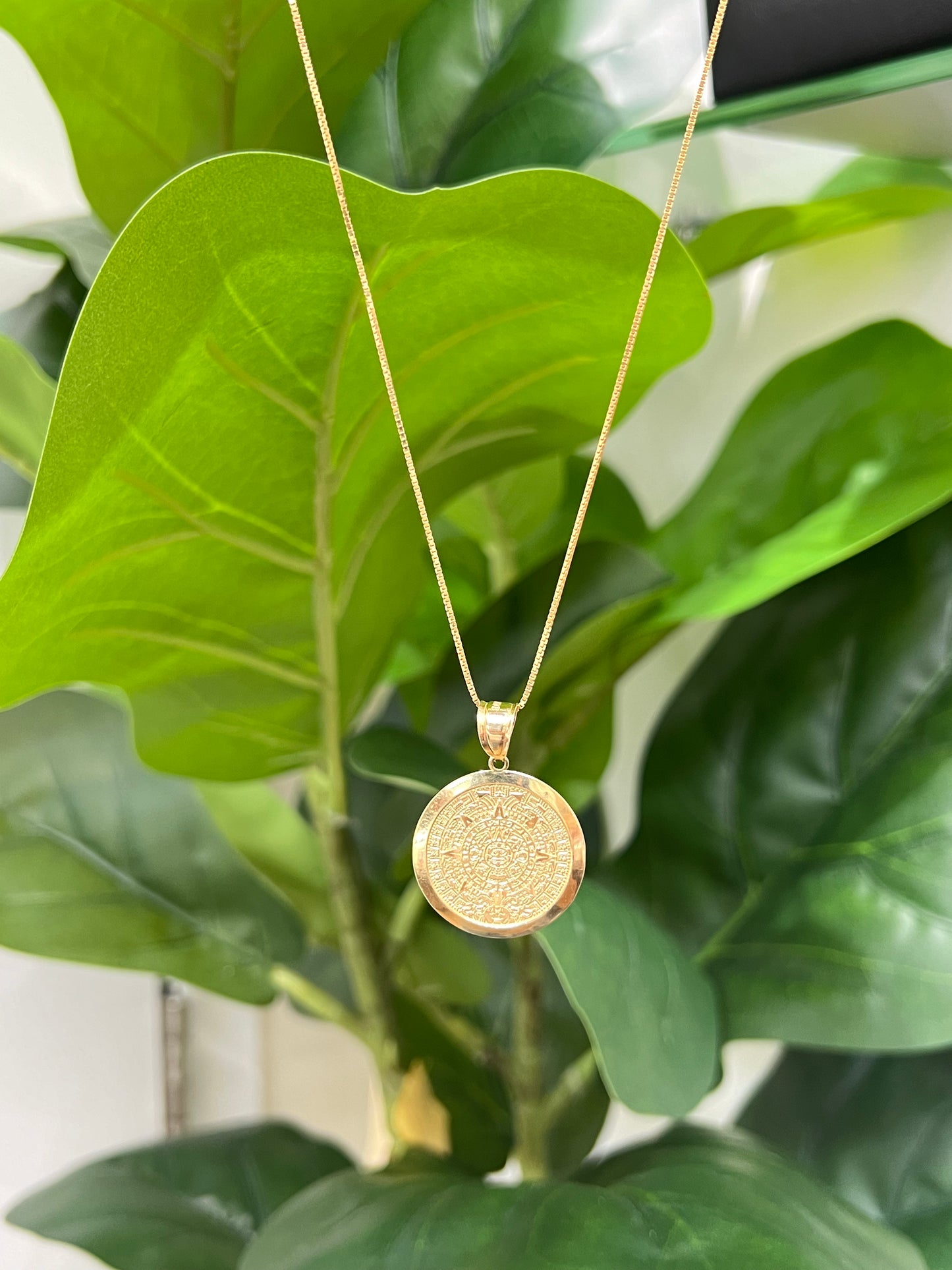 376- NEW 14K Gold Azteca Calendar Pendant W.G