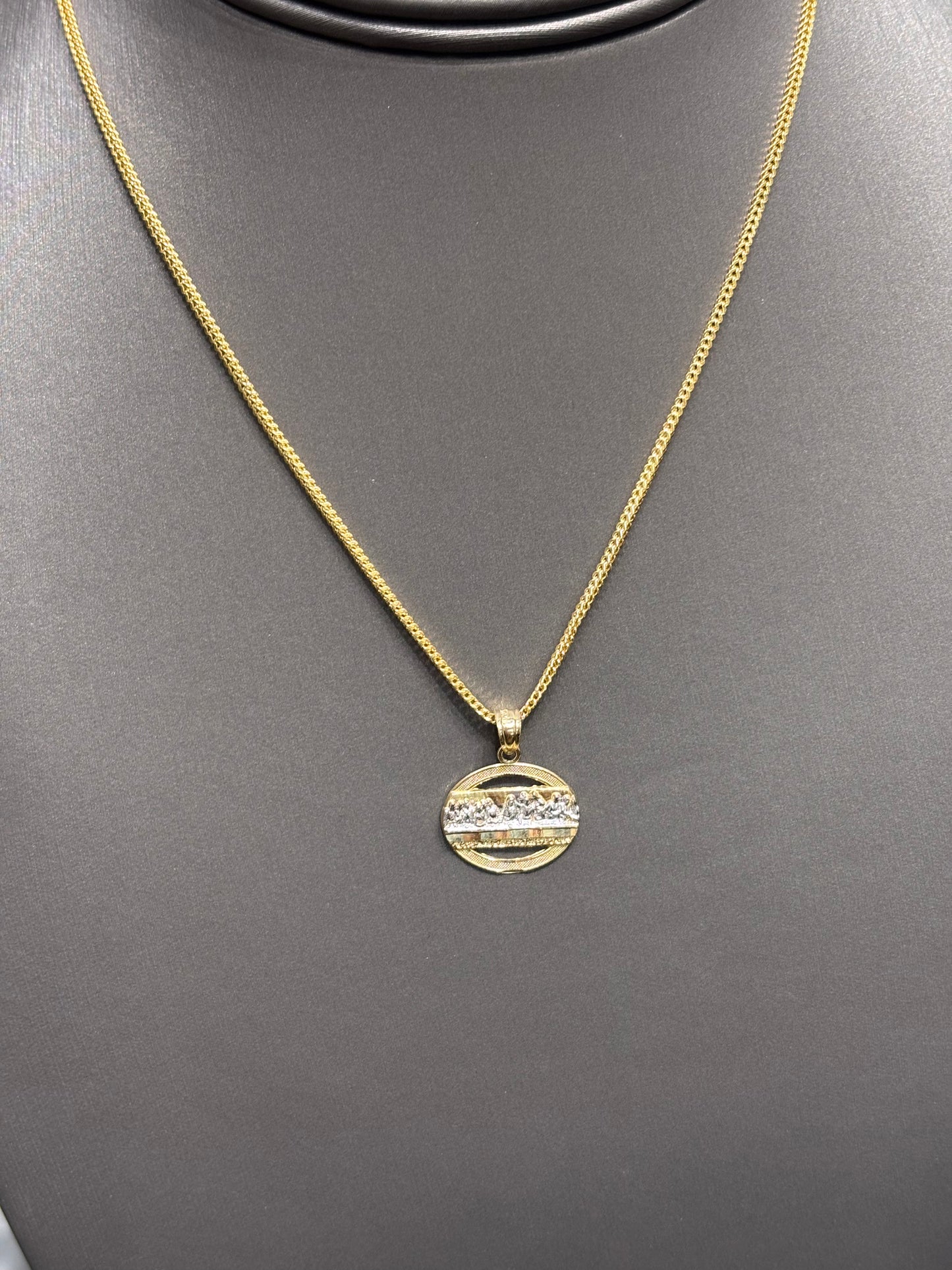 1051- NEW 14K The Last Supper Oval Small Pendant (W.G)