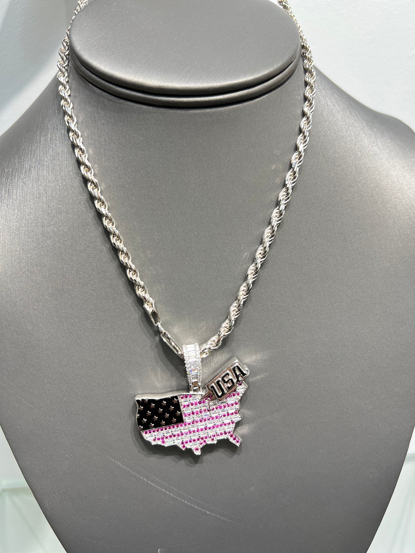 S845- NEW .925 Sterling Silver USA Map Flag Pendant W.G