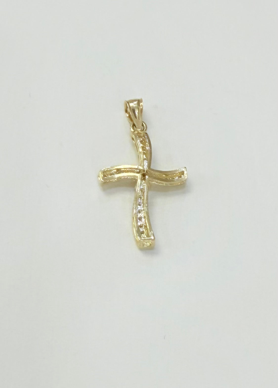 1729- NEW 10K Gold Curved Cross Pendant W.G