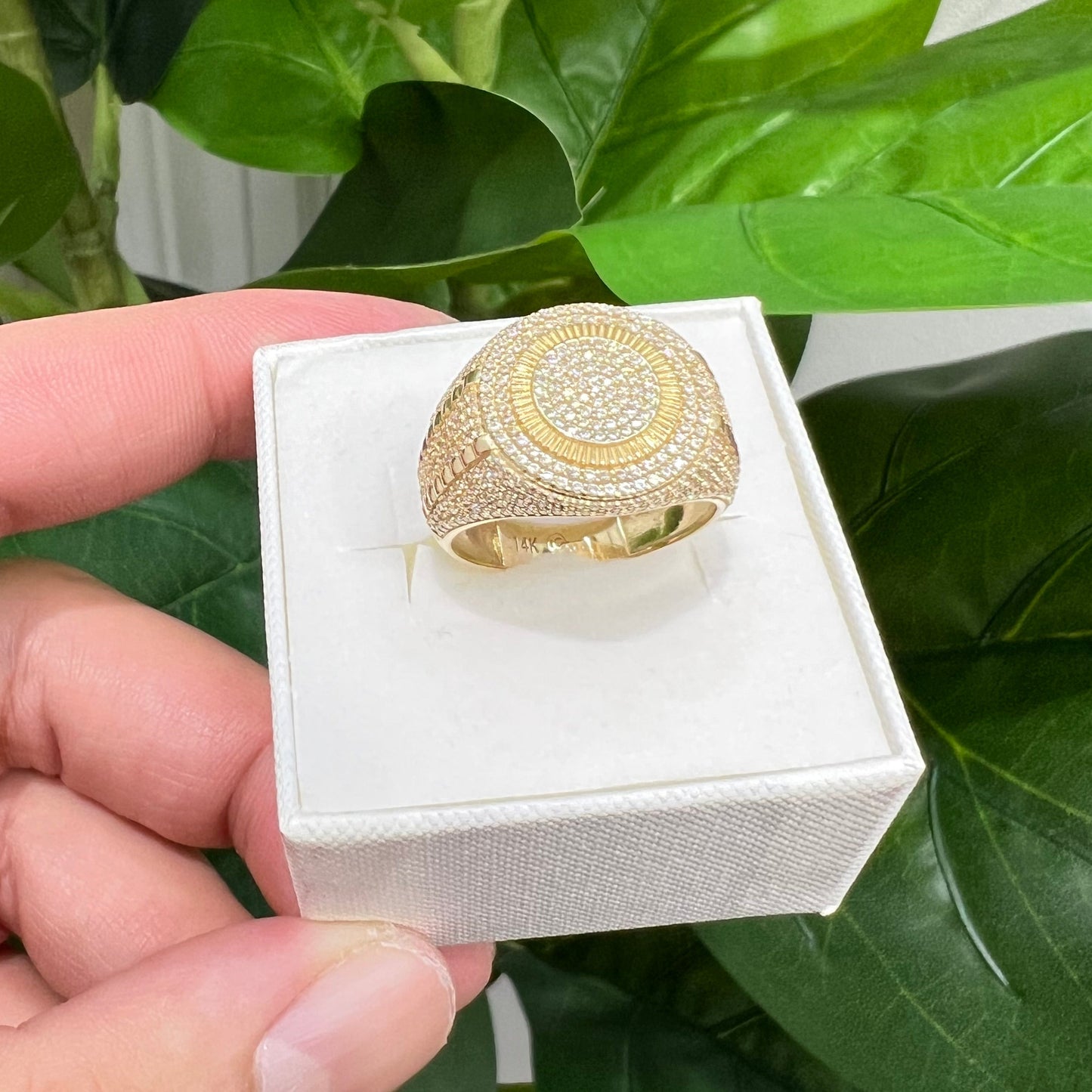 1349- NEW 14K Classic Round Ice Out Men's Ring W.G