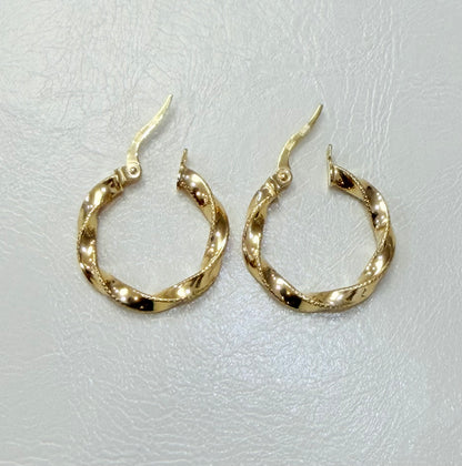 1819- NEW 14K Twisted Hoop Earrings (20x2.7mm) W.G