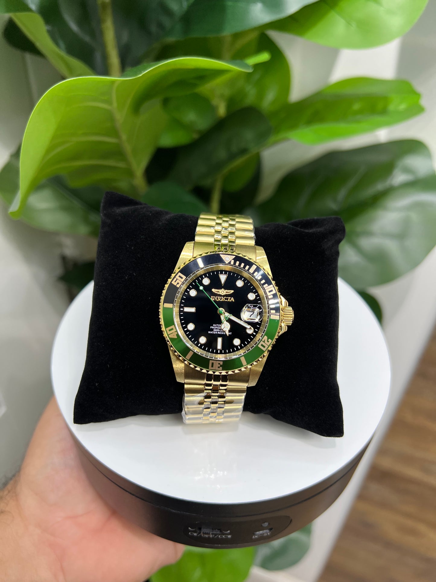 R40- Invicta Green Pro Diver Men's Watch 42mm W.G