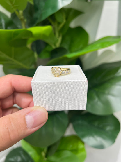 1387- NEW 14K Gold Heart Baguette Cut & Cz Ring W.G