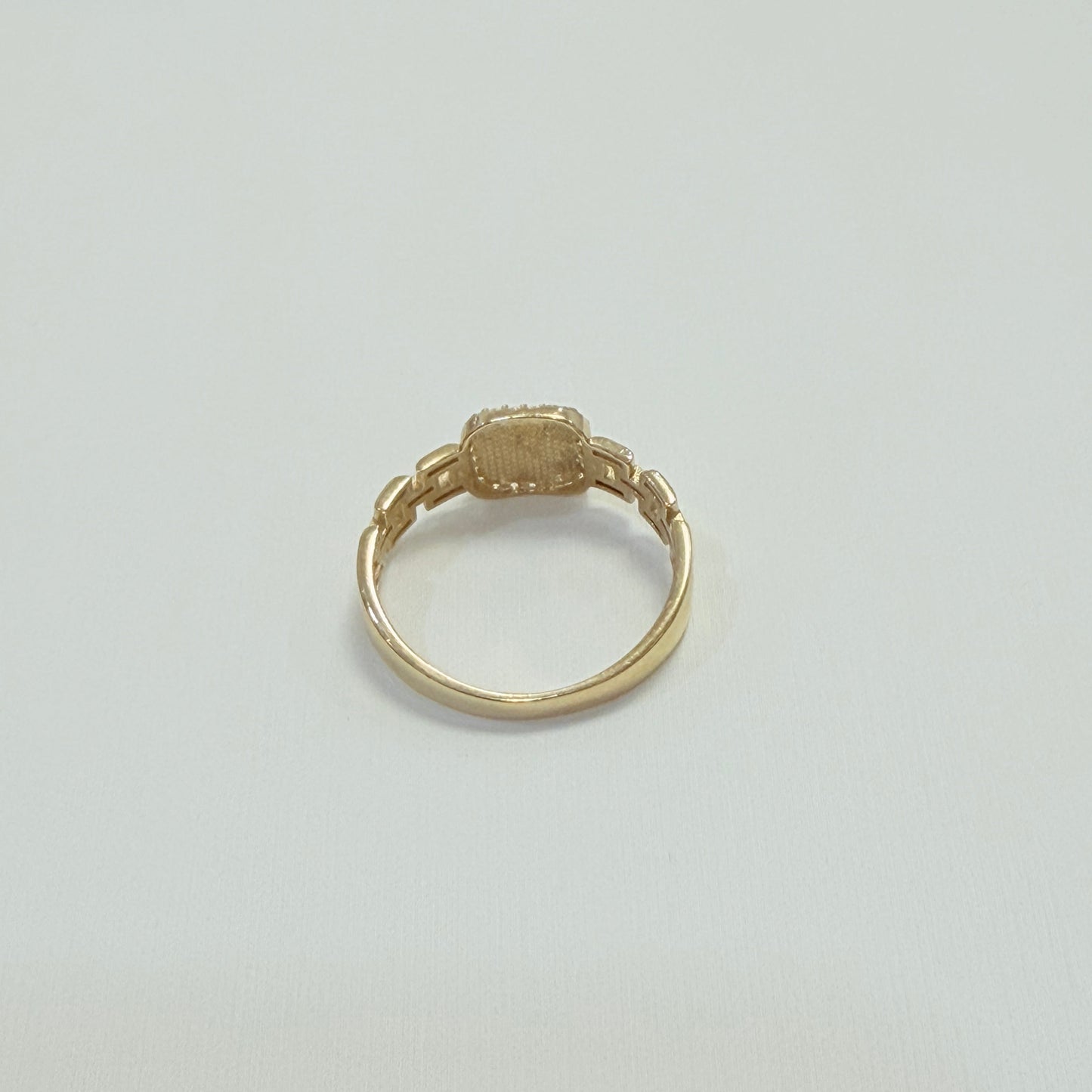 1677- NEW 14K Fancy Crown Women’s Ring W.G