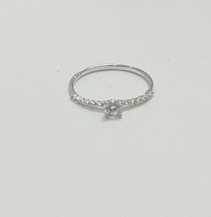 S447 - Anillo de plata 925 con circonita cúbica fina y redonda, talla 7