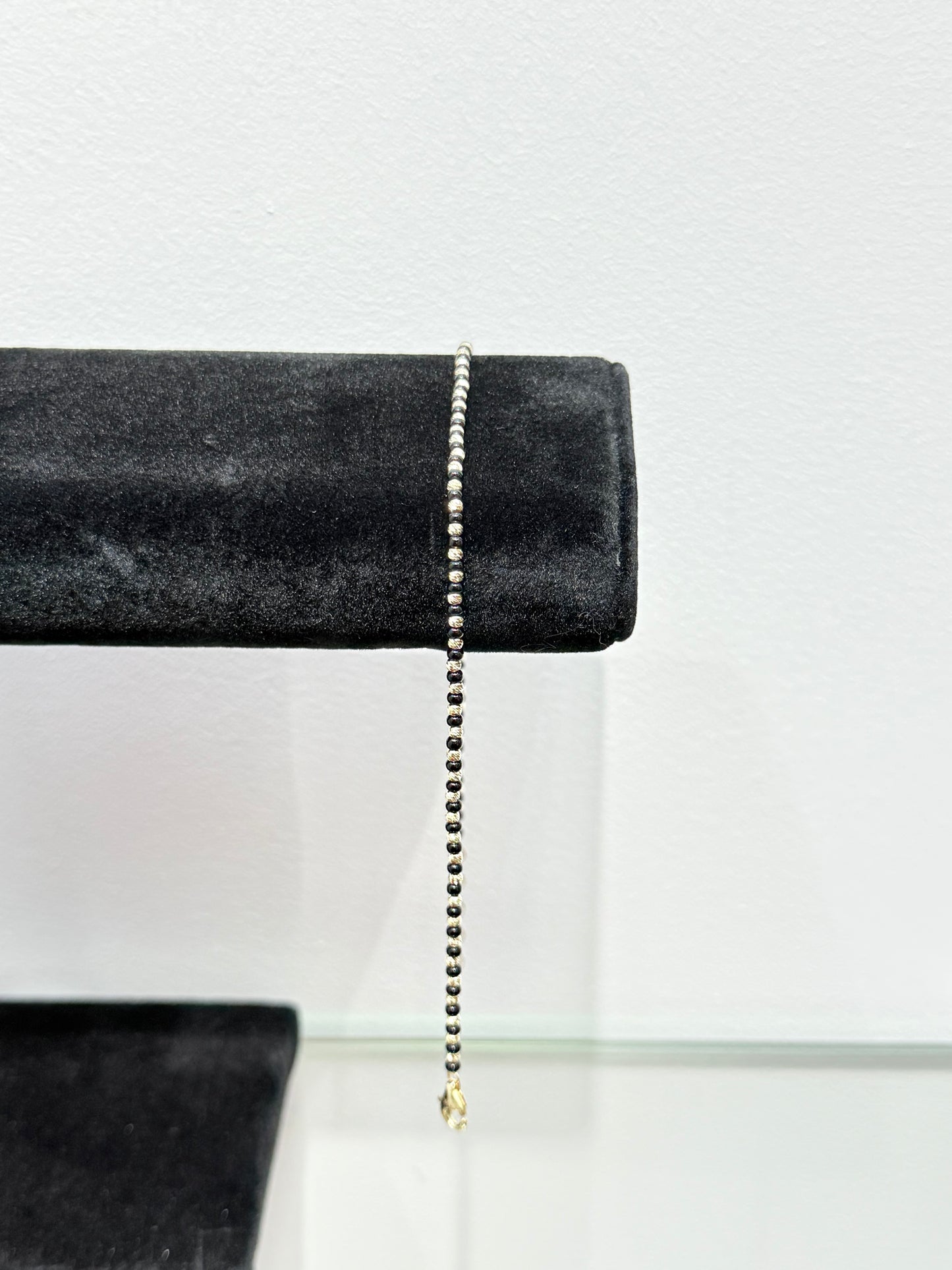991- 14K Gold Black Beads Anklet Bracelet (W.G)