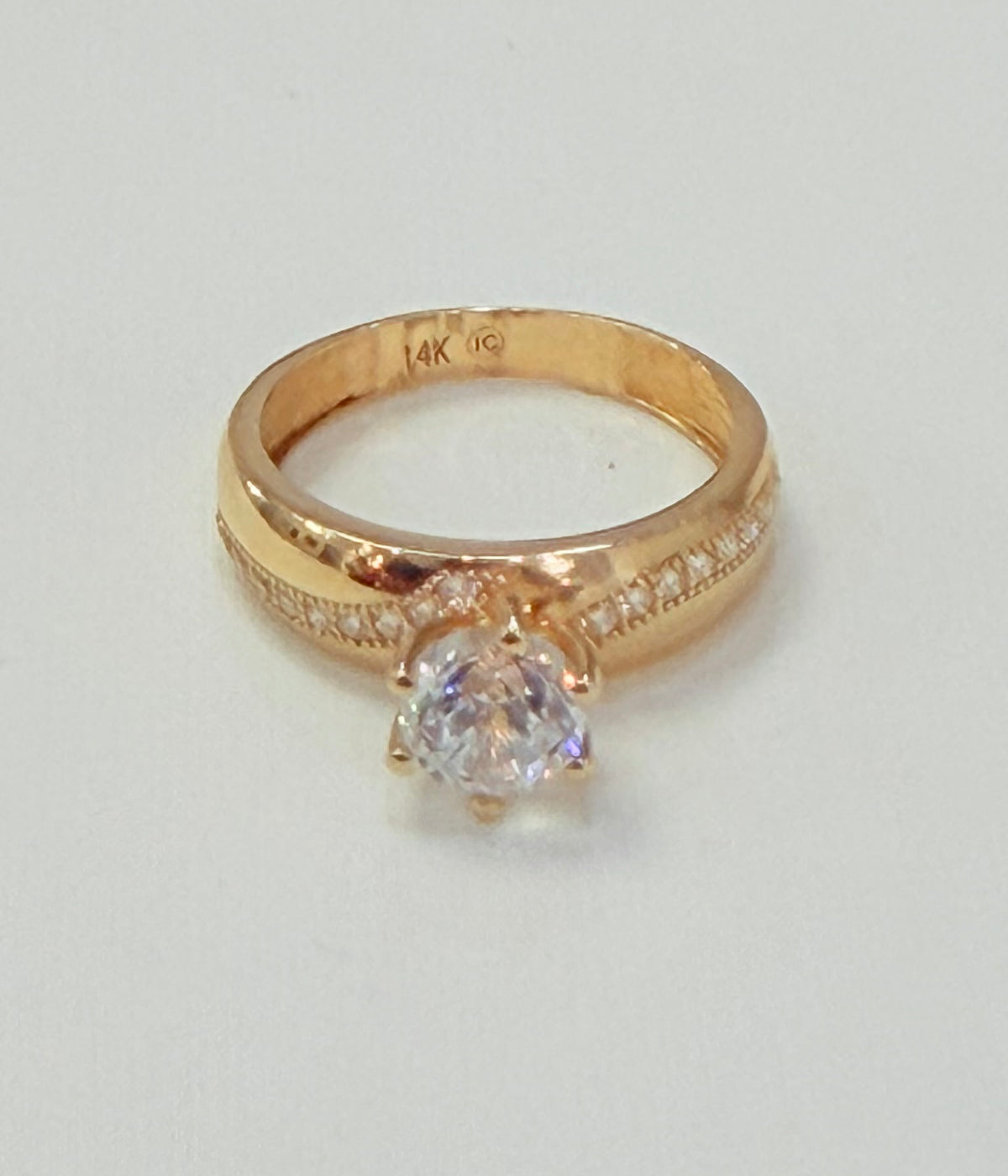 1470- NEW 14K Classic Gold Wedding Ring W.G