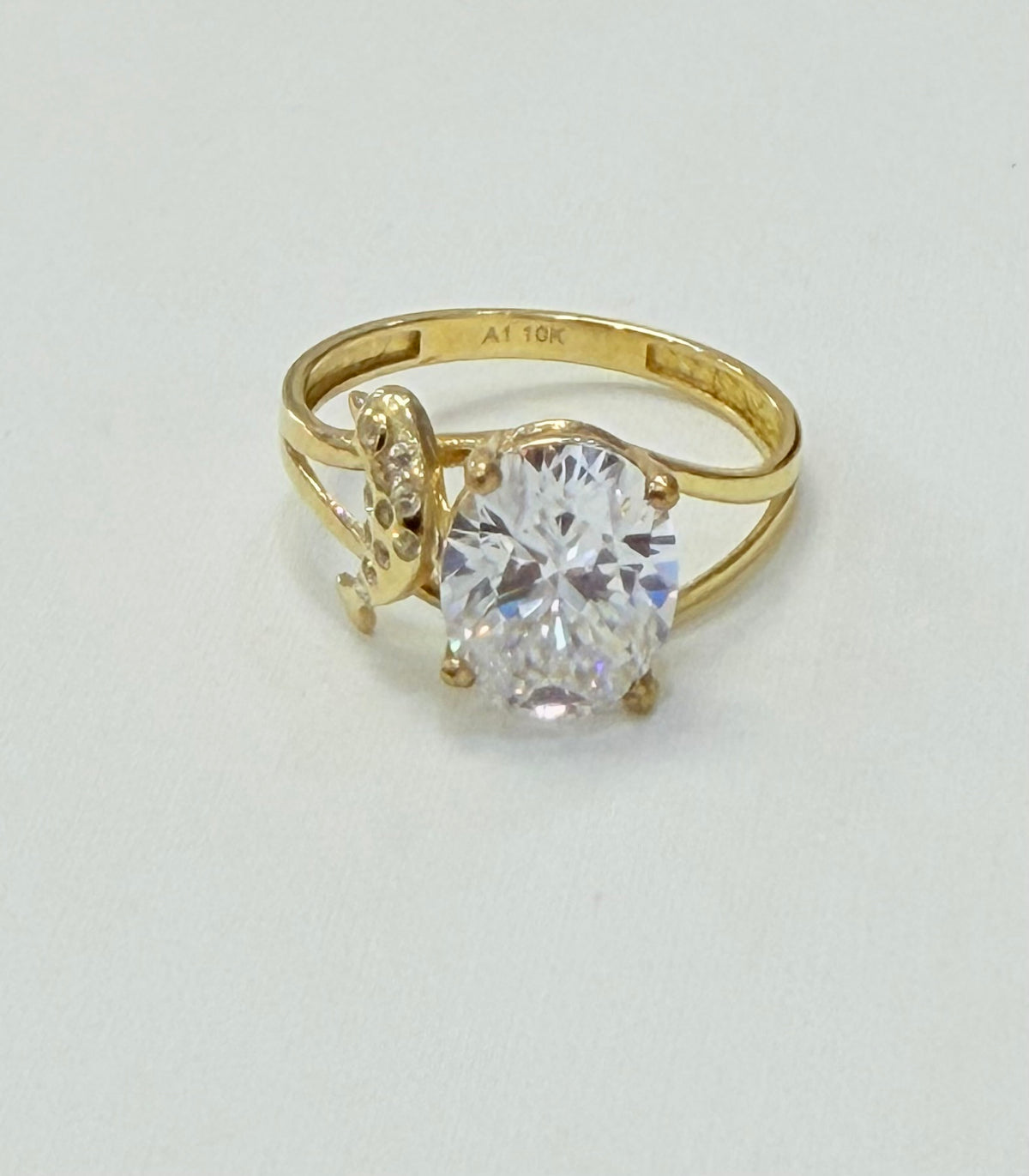 1383- NEW 10K Gold Prong Dolphin Cz RIng W.G