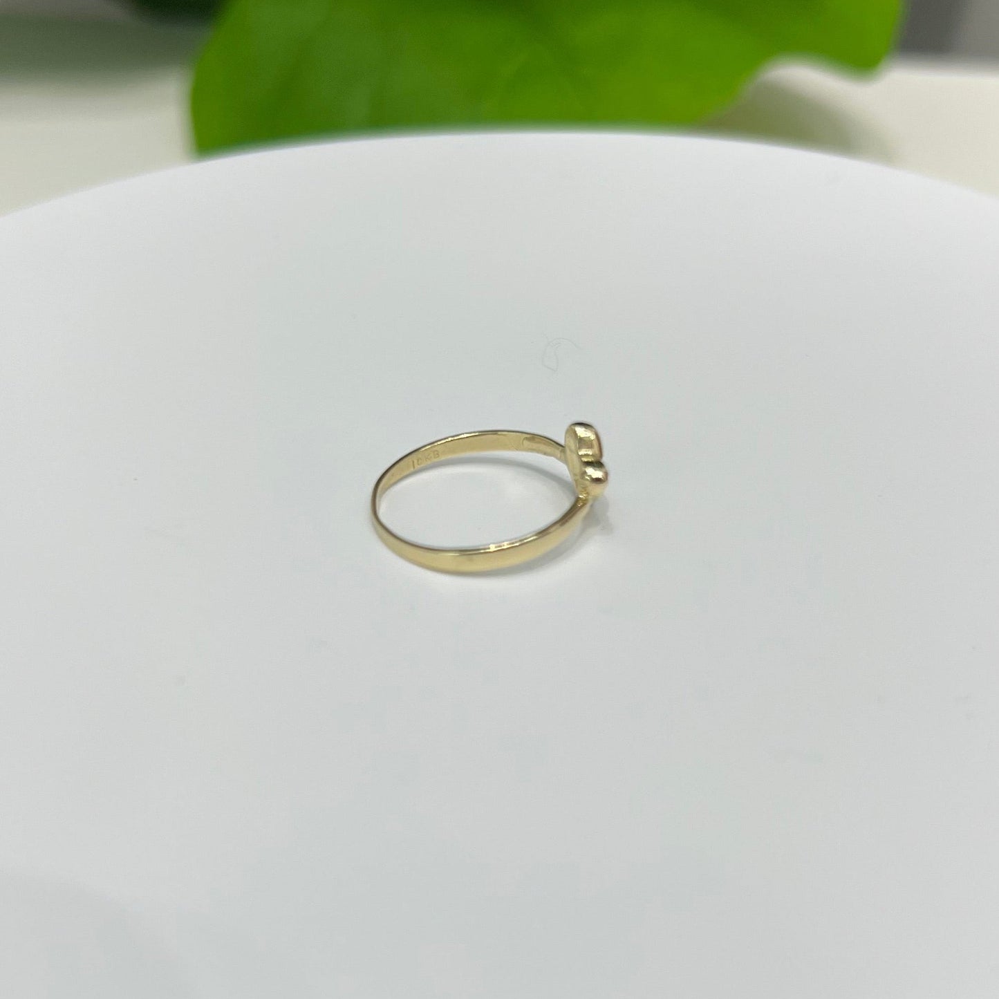 1457- NEW 10K Heart Women's Ring W.G