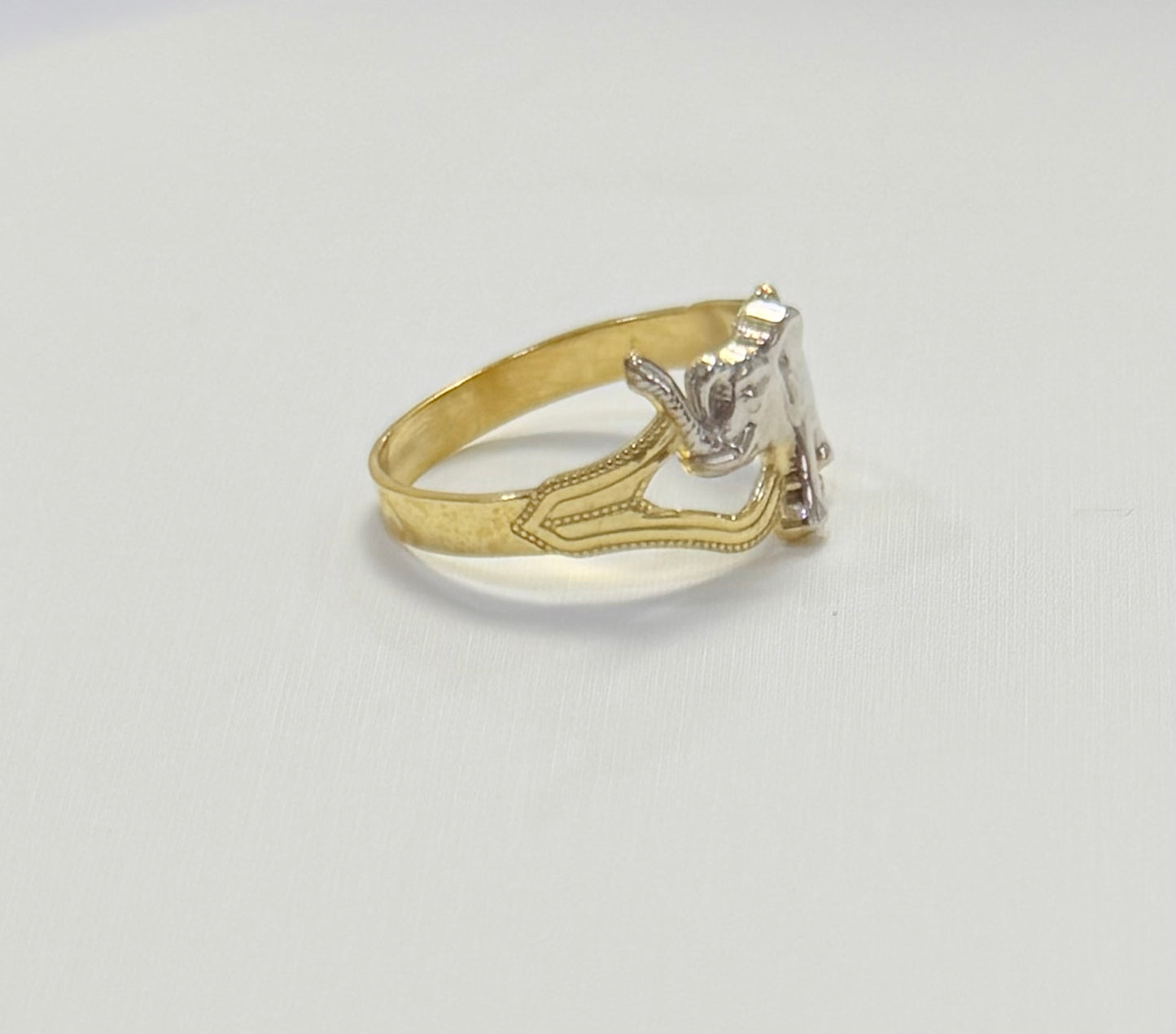 1704- NEW 10K Elephant Lucky Women's Ring W.G