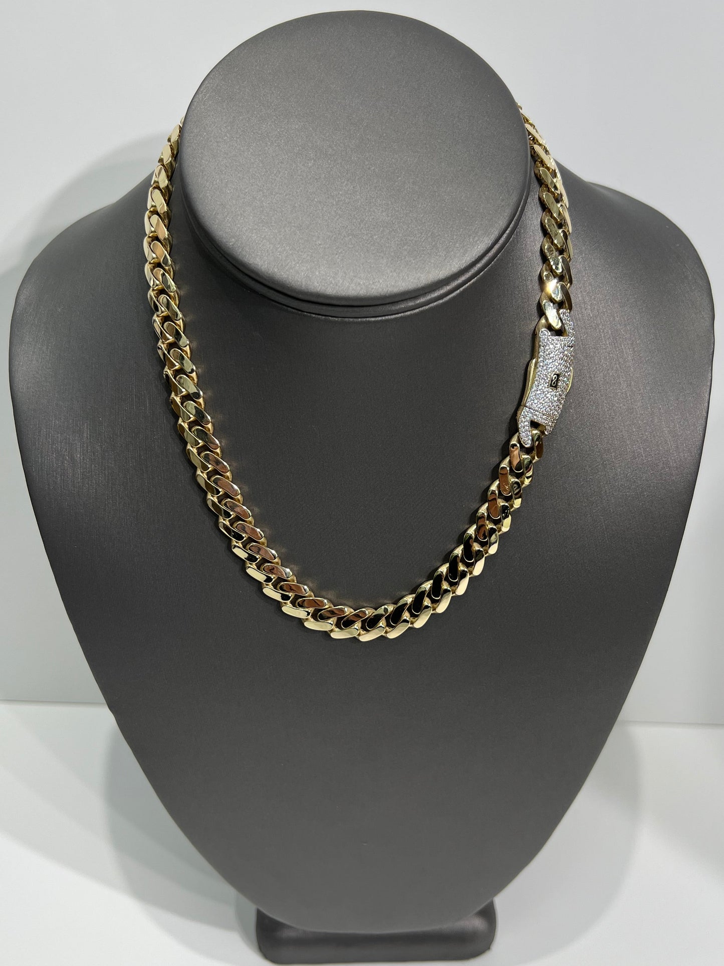 1238- NEW 14K Hollow Cuban Monaci Chain 16” (9mm) W.G