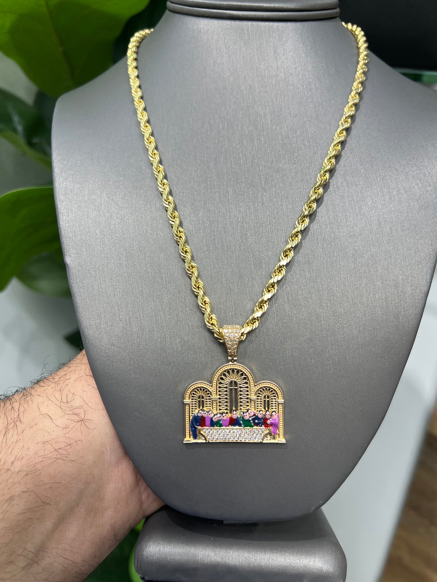 C43- 14K Hollow Rope Chain 20” (4.10mm) & The Last Supper Pendant Set