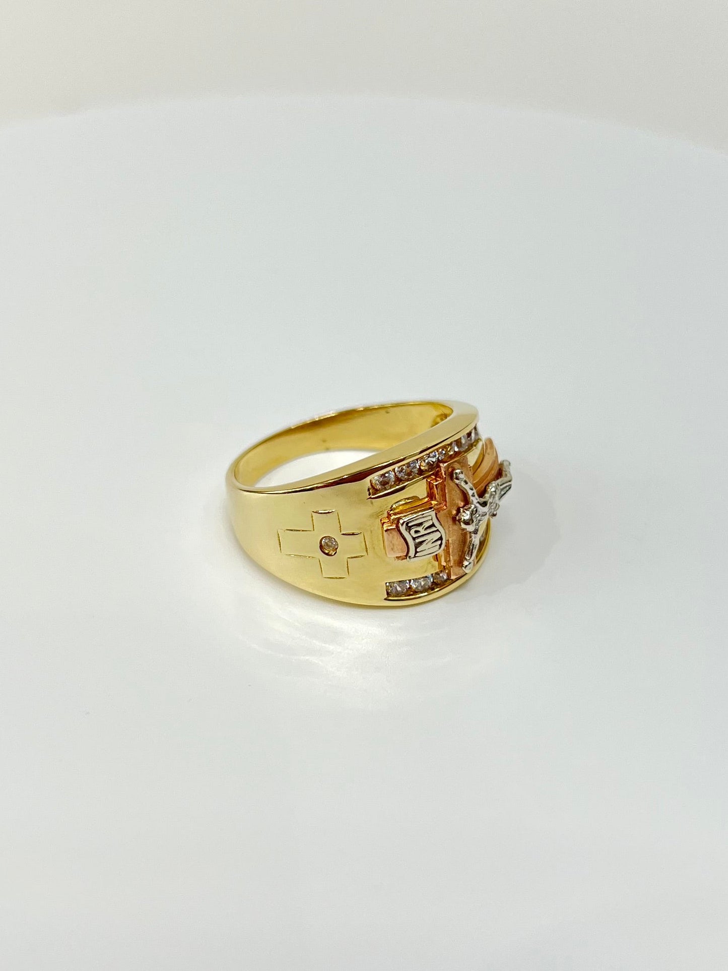 1262- NEW 14K Tri- Tone Crucifix Gold Ring W.G