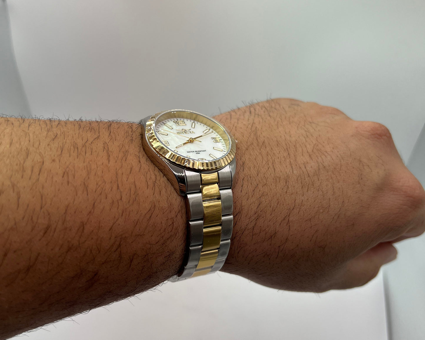 R49- Invicta Specialty Unisex Mother of Pearl Dial Color Gold & Silver