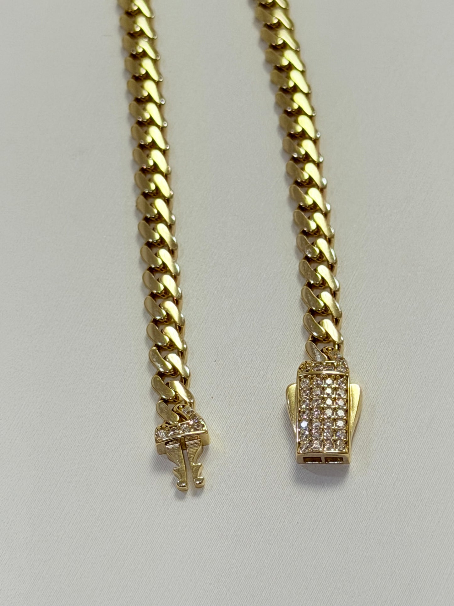1674- NEW 10K Hollow Cuban Bracelet 7” (5mm) W.G