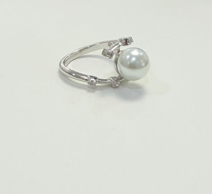 S795- NEW .925 Imitation White Pearl Fashion Ring W.G