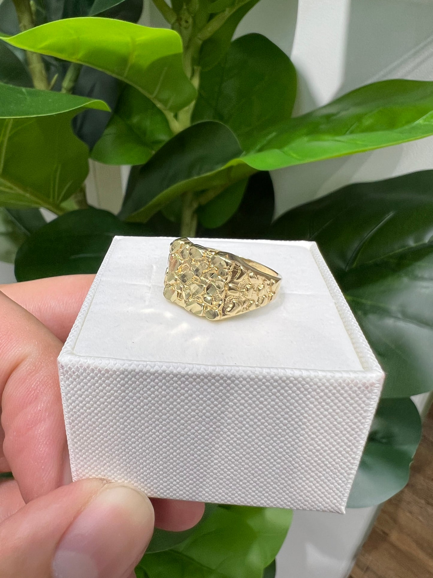 1193- NEW 14K Square Nugget Men's Ring W.G