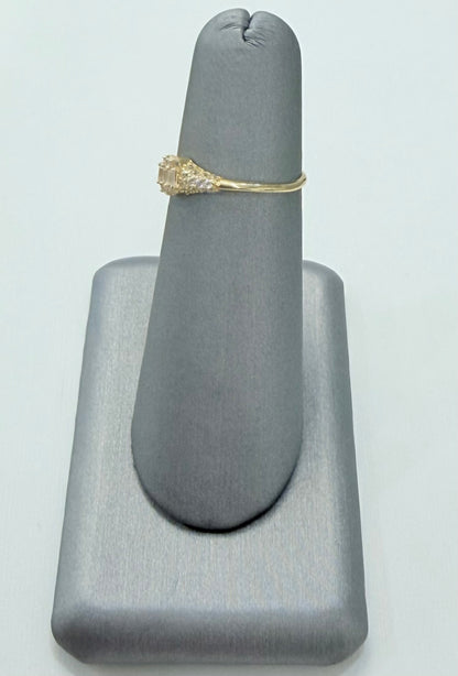 1835- NEW 14K Thin Cz Fashion Ring W.G