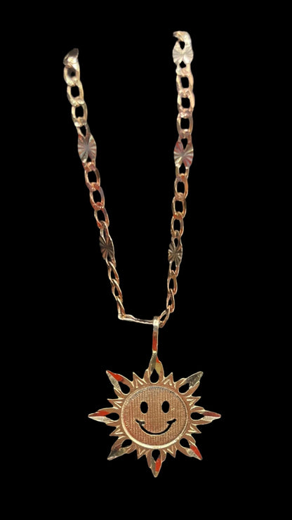 462- 14K Gold Sun Sign Pendant