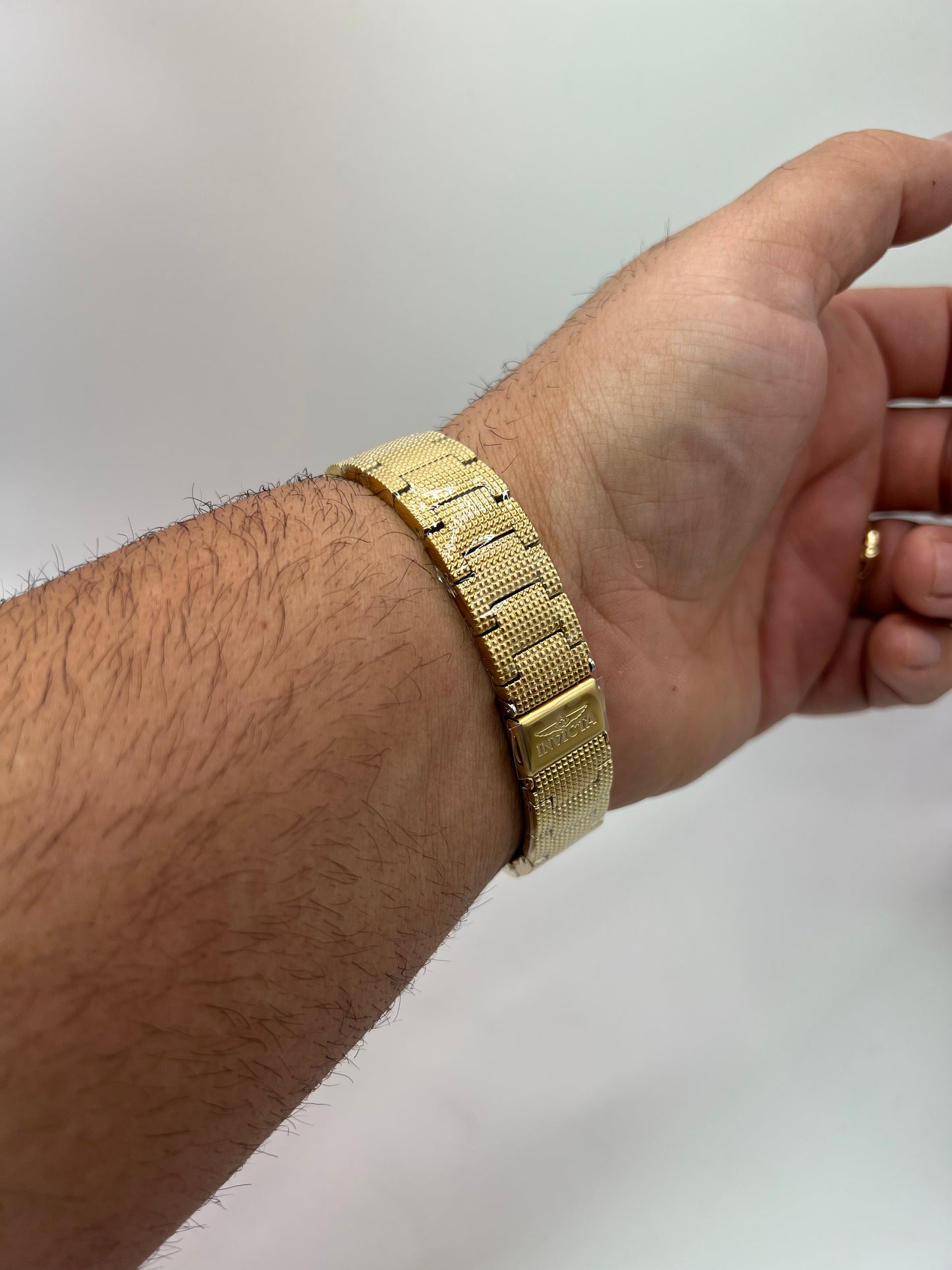 R47- Invicta Specialty Unisex Color Gold Watch -38mm