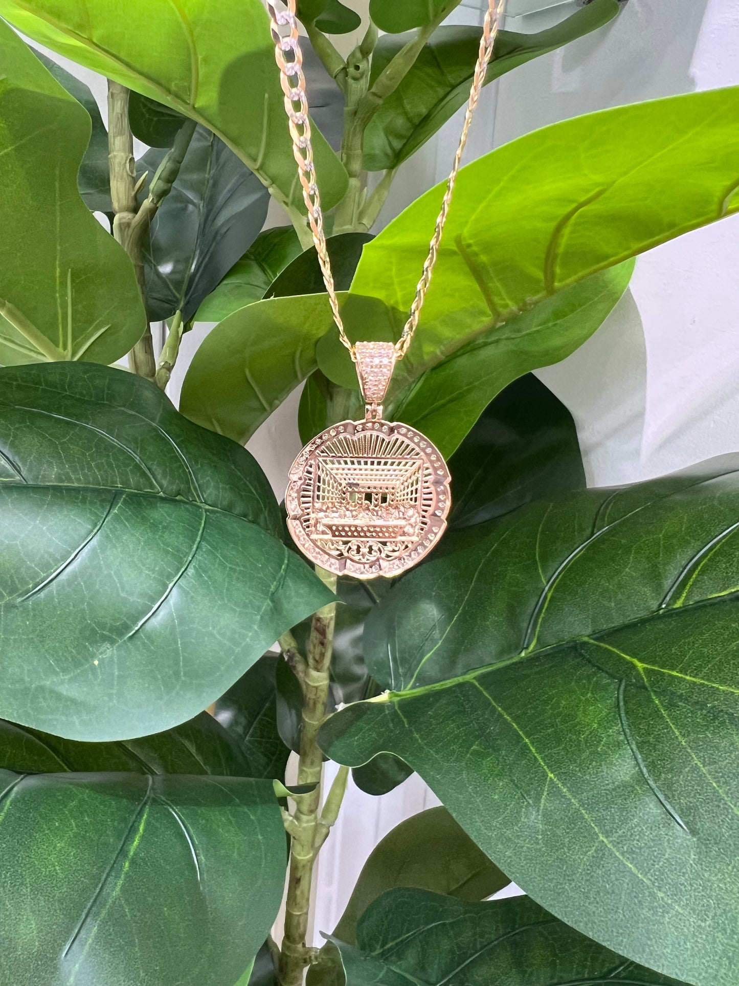 1218- NEW 14K Round The Last Supper Cz Pendant W.G