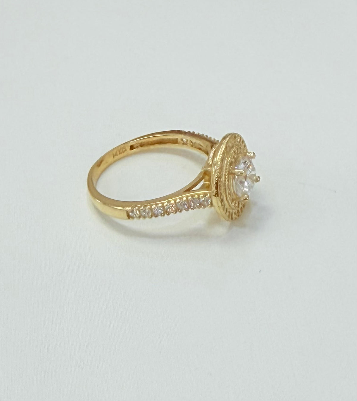 952- NEW 14K Round Full Cz Stone Wedding Ring W.G