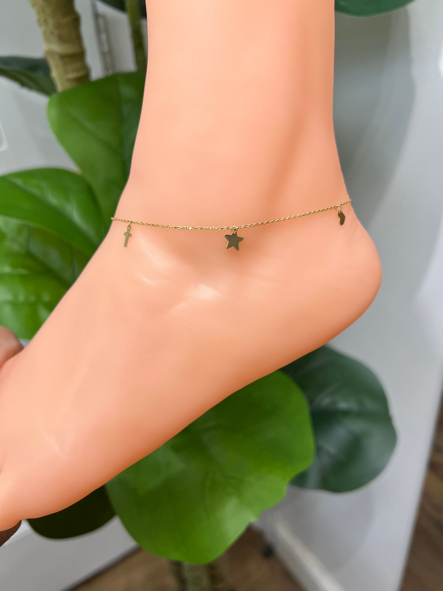 994- 14k Multi Shape Dangling Anklet Bracelet 9”+1” (1mm) (W.G)