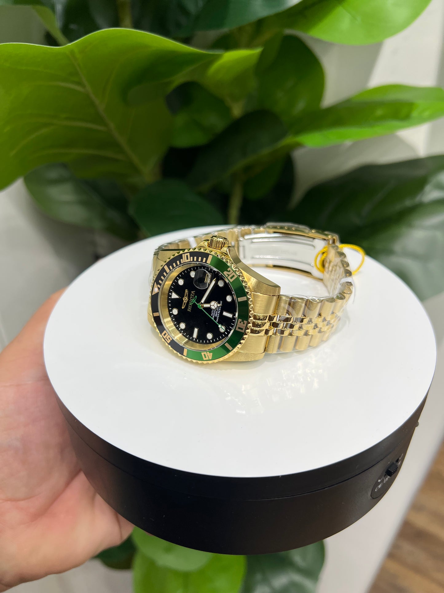 R40- Invicta Green Pro Diver Men's Watch 42mm W.G