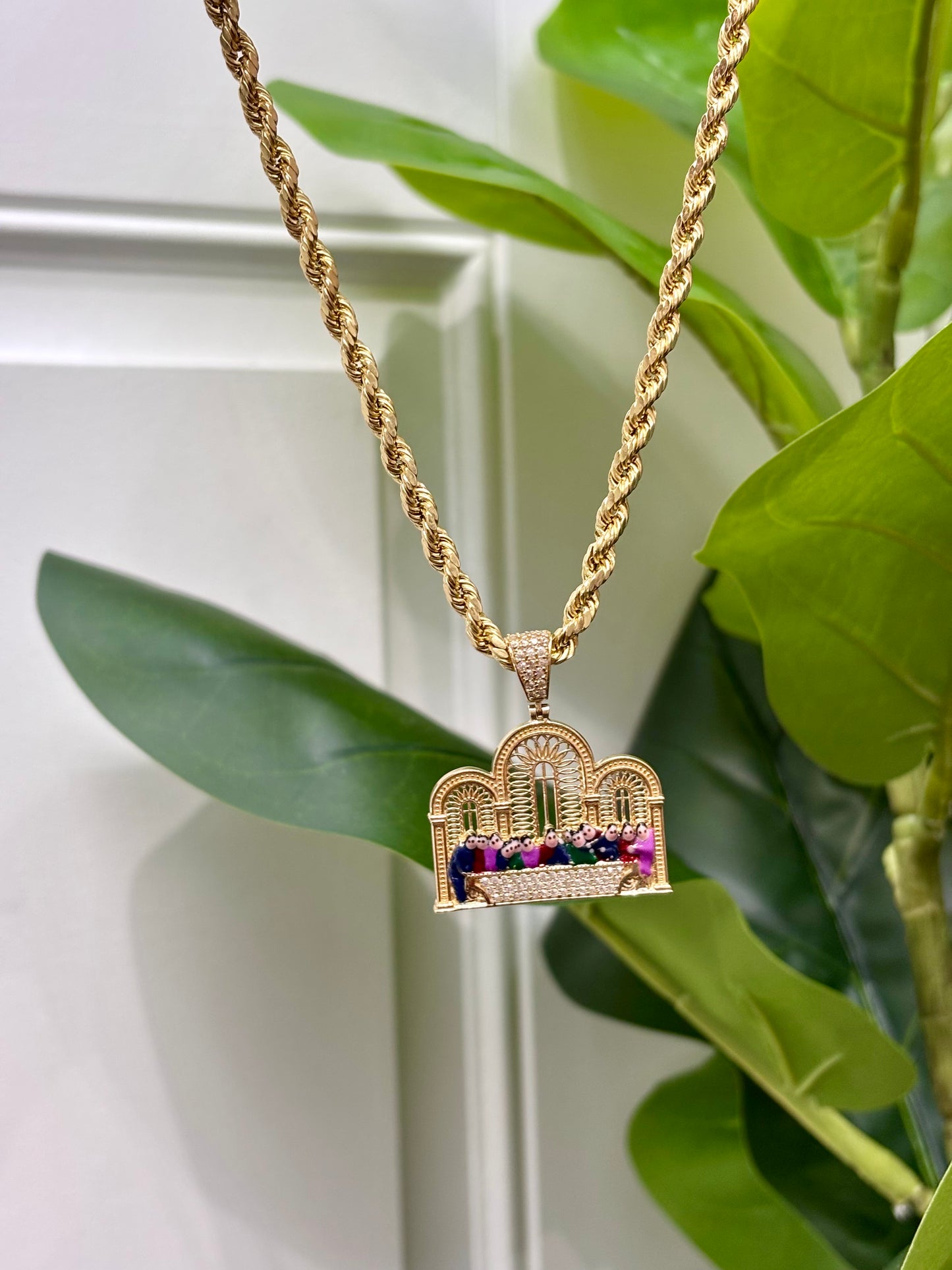 1044- NEW 14K The Last Supper Square Pendant W.G