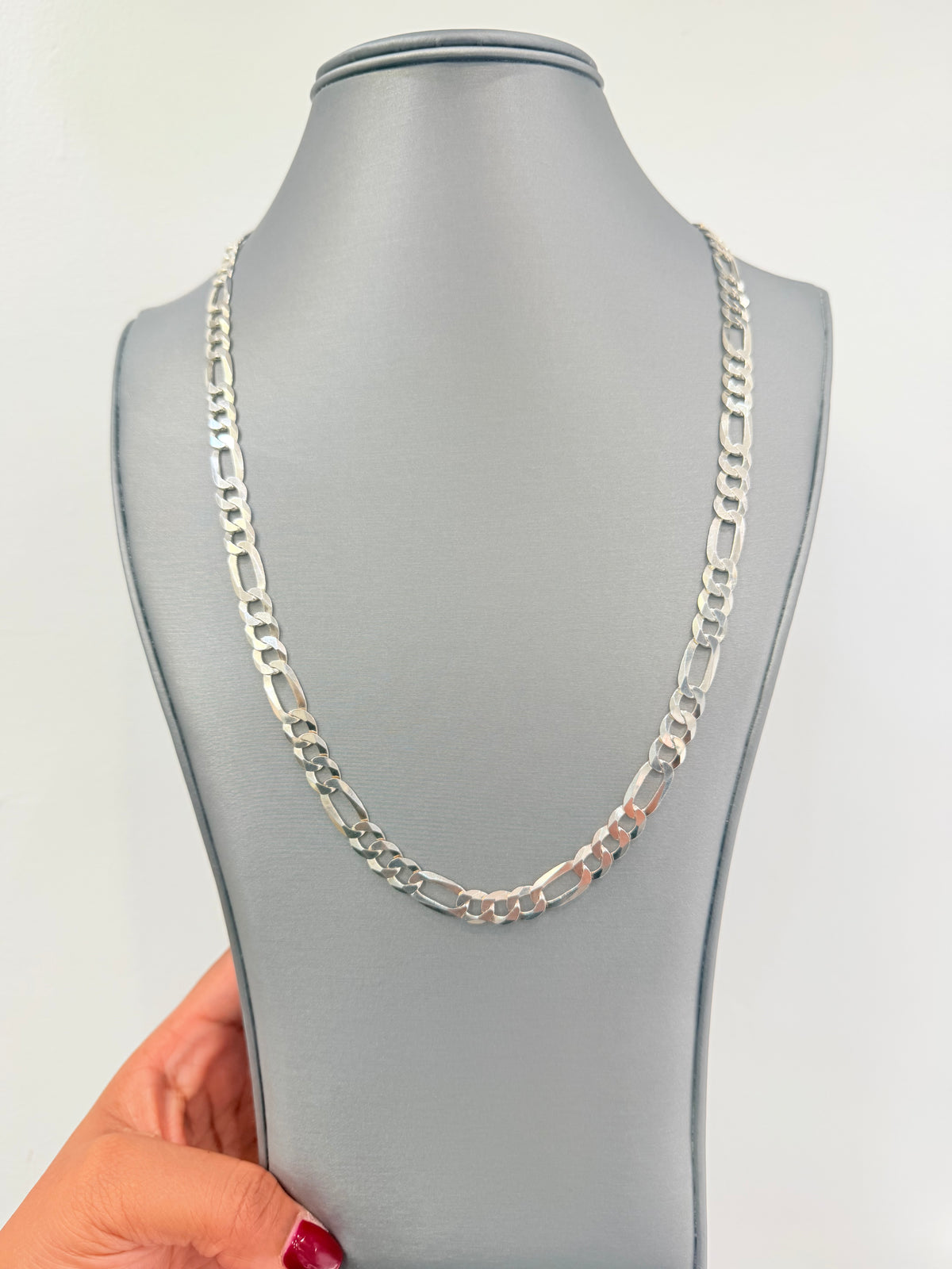 S002- .925 Sterling Silver Solid Figaro Chain 24” (7.75mm) 28.50g W.G