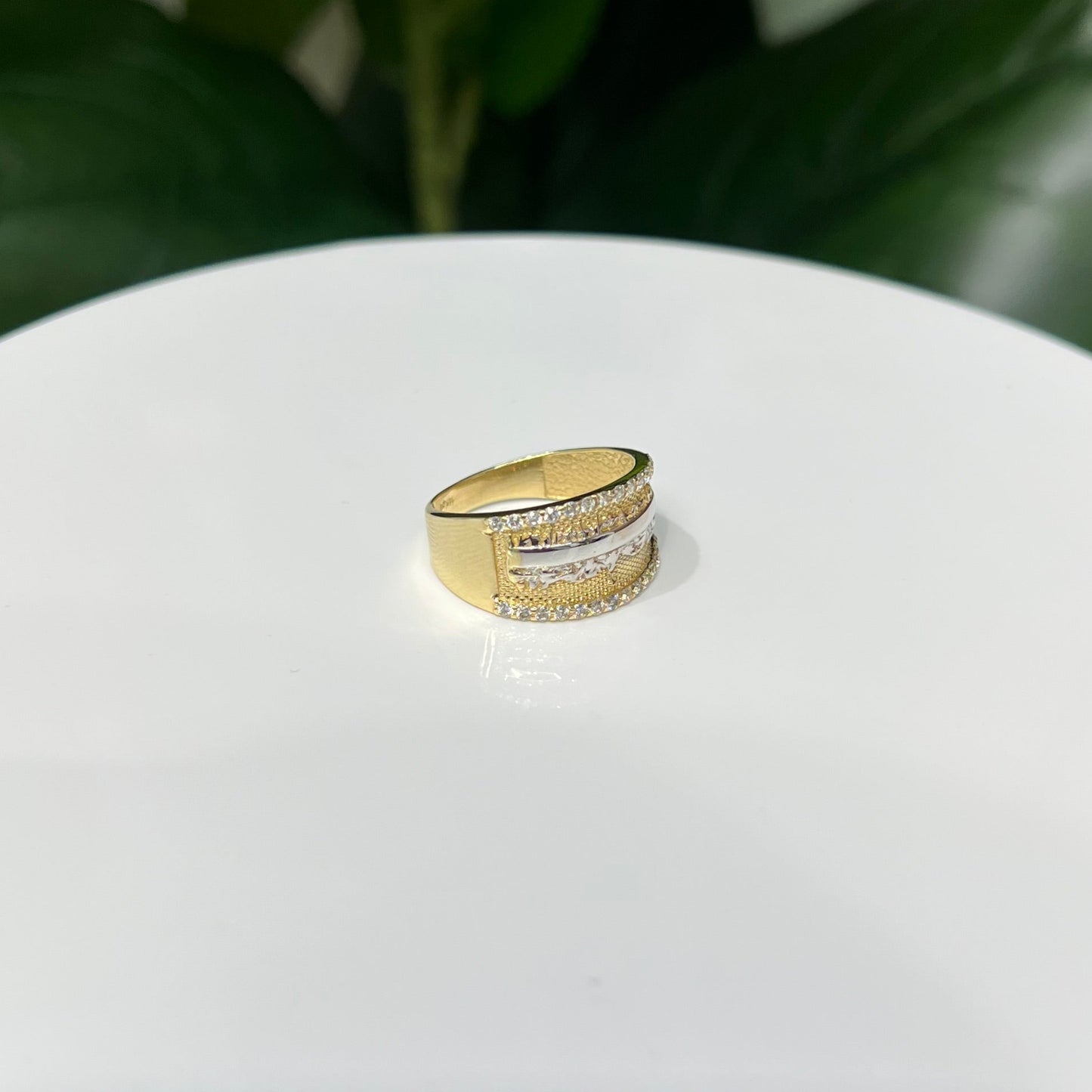 1246- NEW 14K The Last Supper Ring W.G