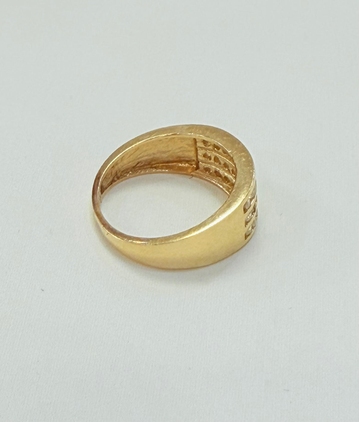 00157- NEW 14K Gold Ring Zirconia (W.G)