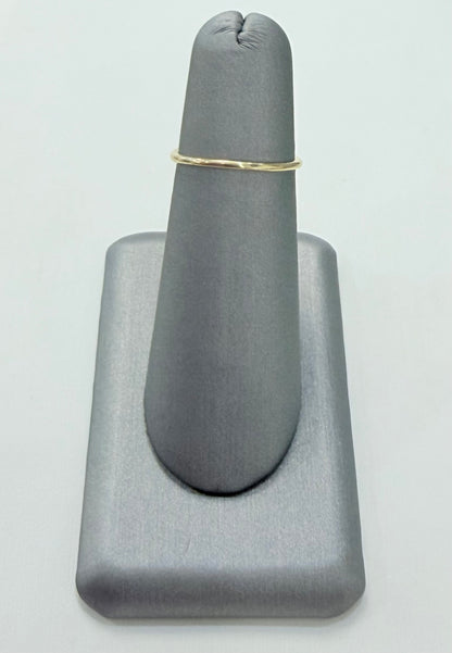 1835- NEW 14K Thin Cz Fashion Ring W.G
