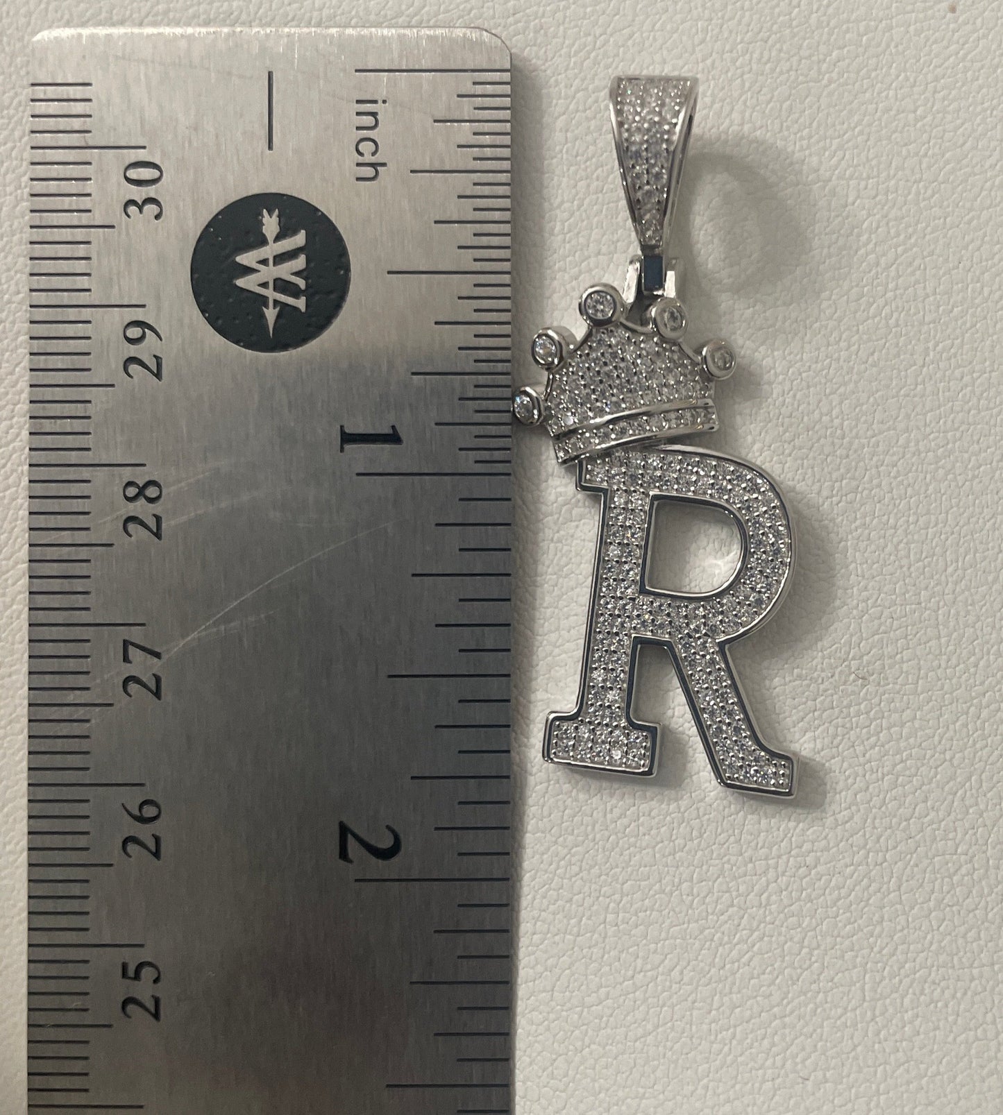 S726- Letter R Bright Pendant