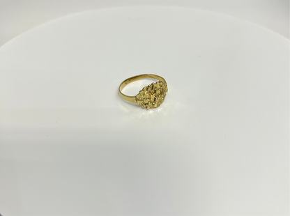 504- NEW 10K Nugget Oval Ring (W.G)
