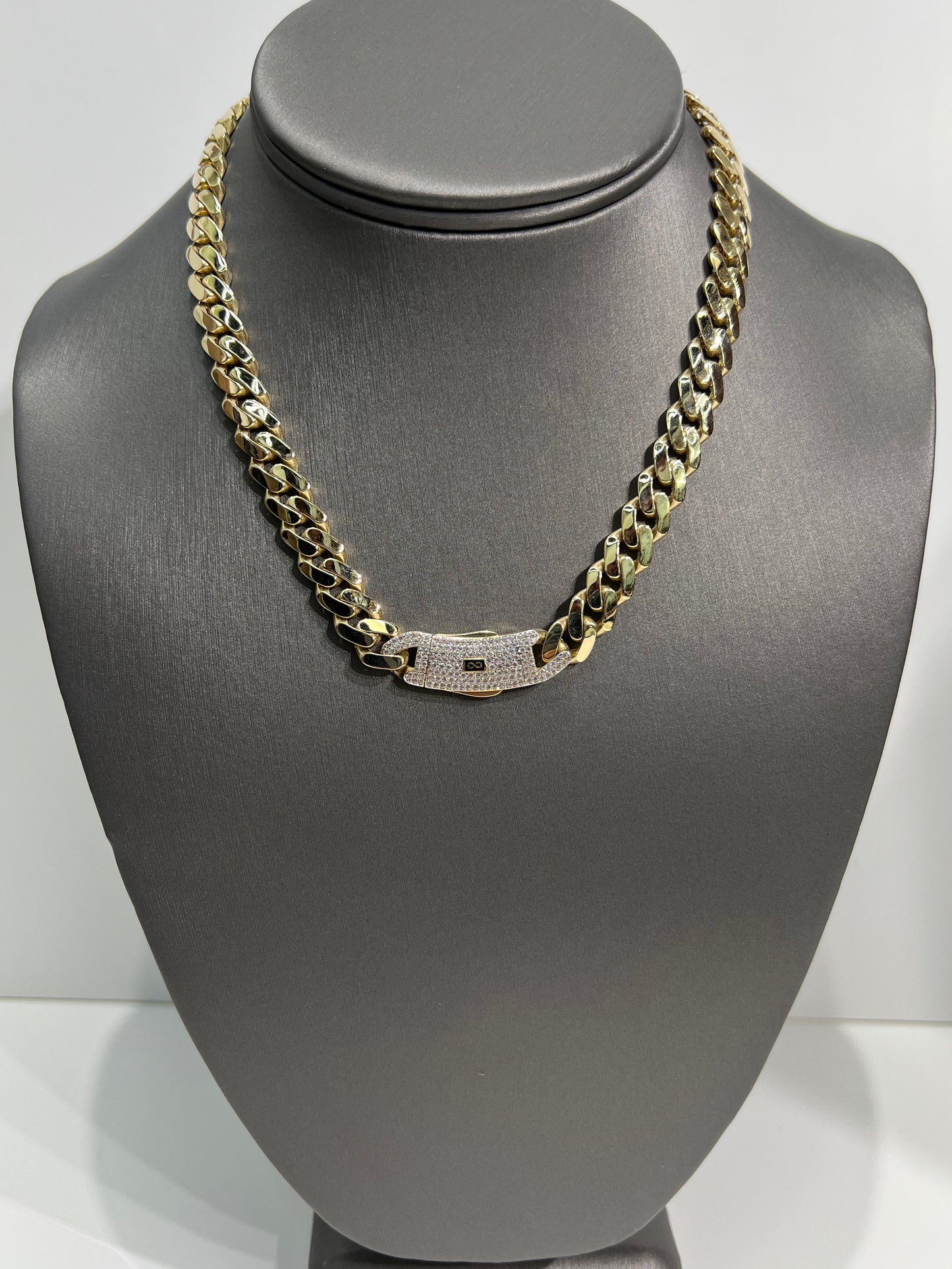 1238- NEW 14K Hollow Cuban Monaci Chain 16” (9mm) W.G