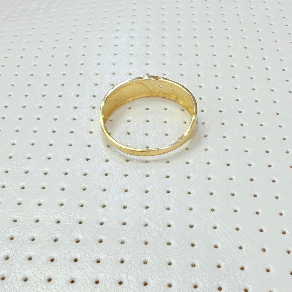 1805- NEW 14K Wedding Band Ring W.G