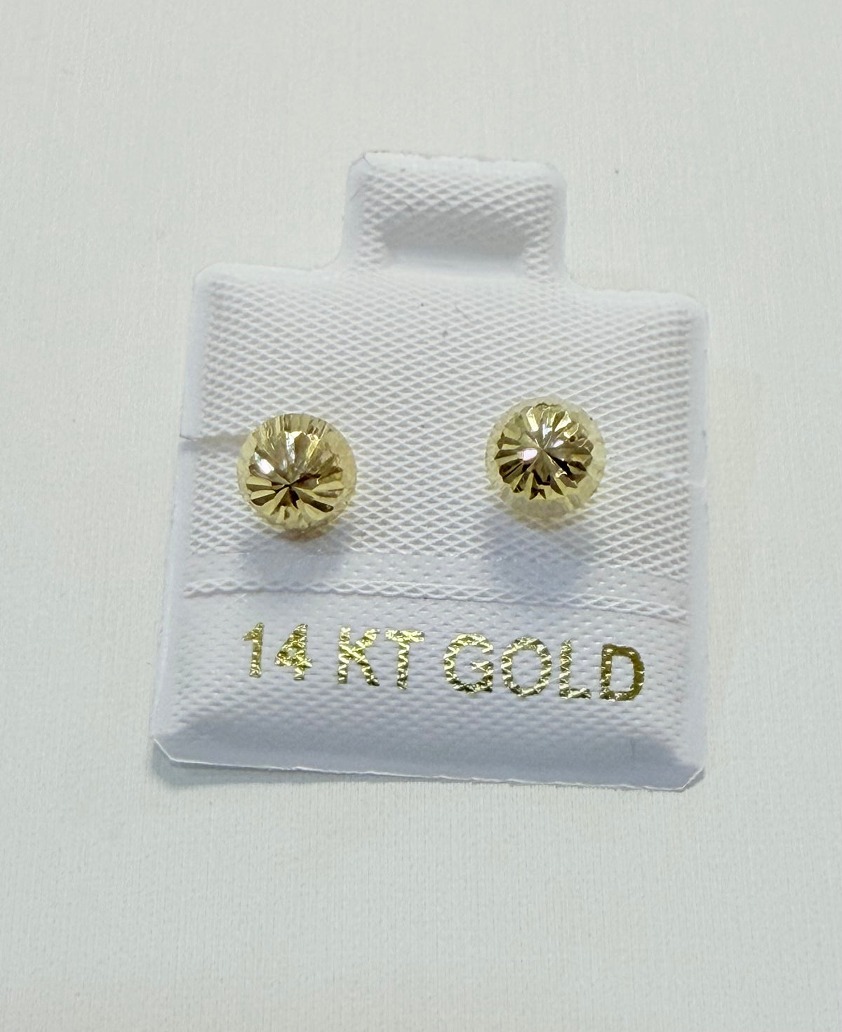 1700- NEW 14k Gold Diamond-Cut 5.3mm Domed Stud Earrings W.G