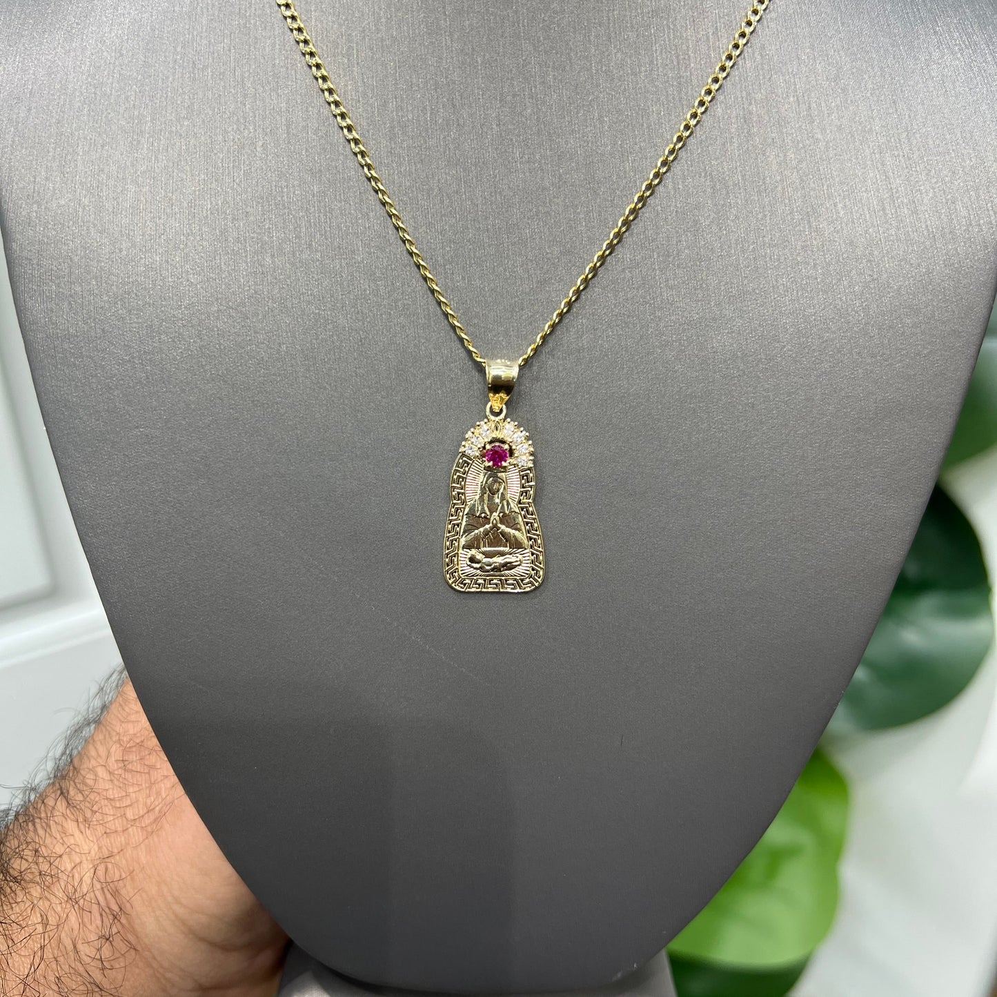 1309- NEW 10K Gold Virgin Mary Pendant W.G