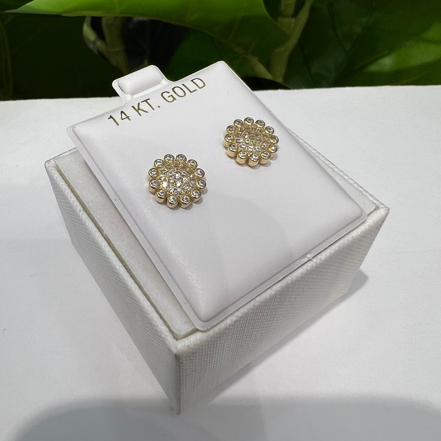 1364- NEW 14K Gold Round Full Cz Stud Earrings (9.7mm) W.G