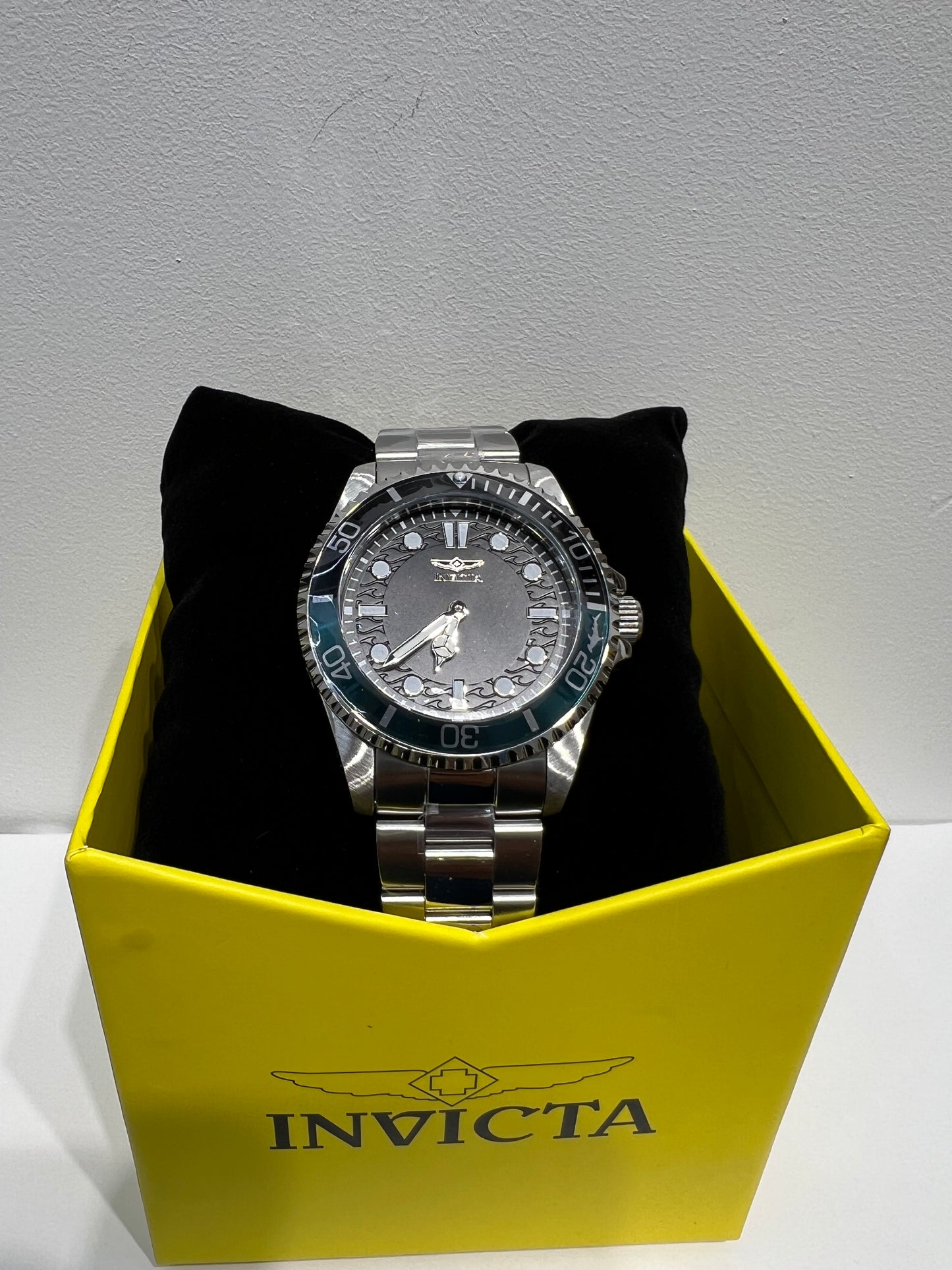 R45- Invicta Pro Men's Watch Black 43mm W.G