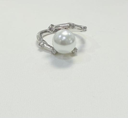 S795- NEW .925 Imitation White Pearl Fashion Ring W.G